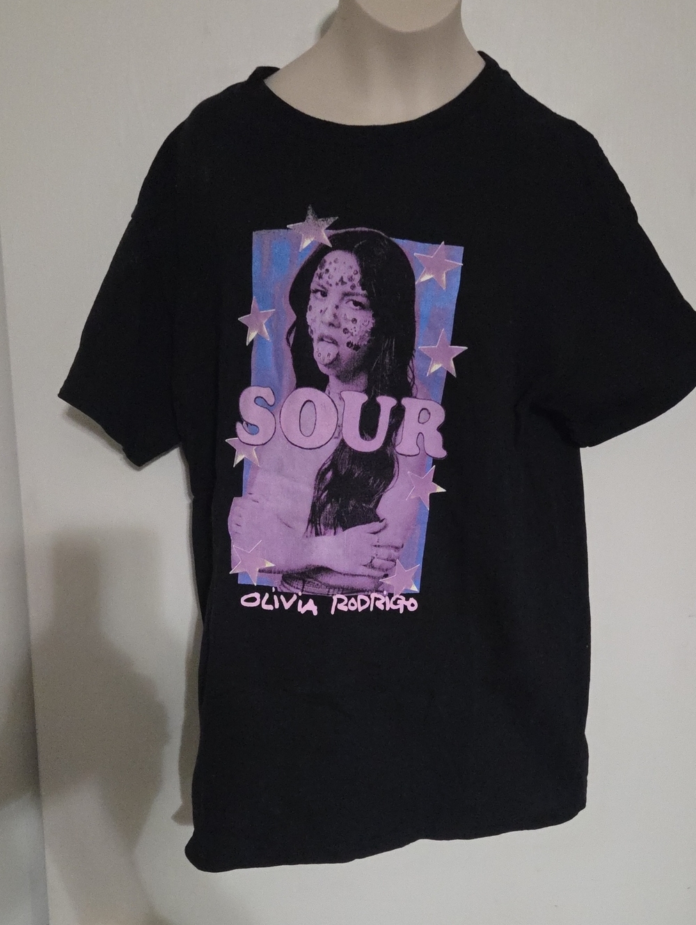 Olivia Rodrigo Sour Graphic Tee - Black with Purple Print